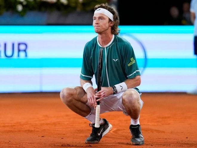 已然陷入困 已然陷入困