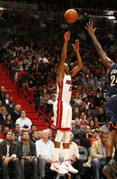 边路补强的 边路补强的