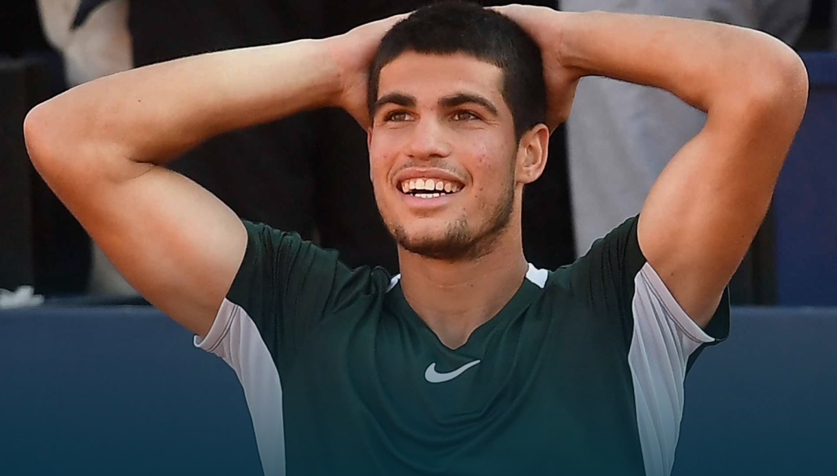 奥萨苏纳总监：想在拜仁成名不容易，希望萨拉戈萨能恢复状态